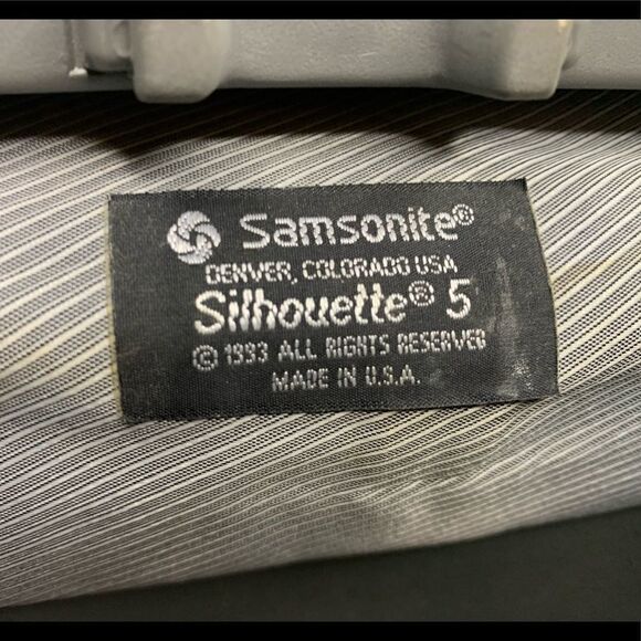 Vintage Samsonite Silhouette Train Case  - Picture 7 of 15